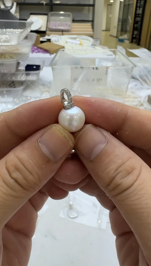 淡水珍珠银S925镶嵌吊坠(赠链)12-13mm 奶瓶万能扣