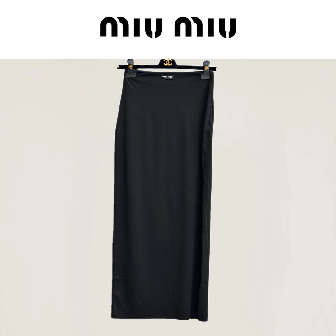99新 MIU MIU/缪缪 38码黑色刺绣logo半身长裙