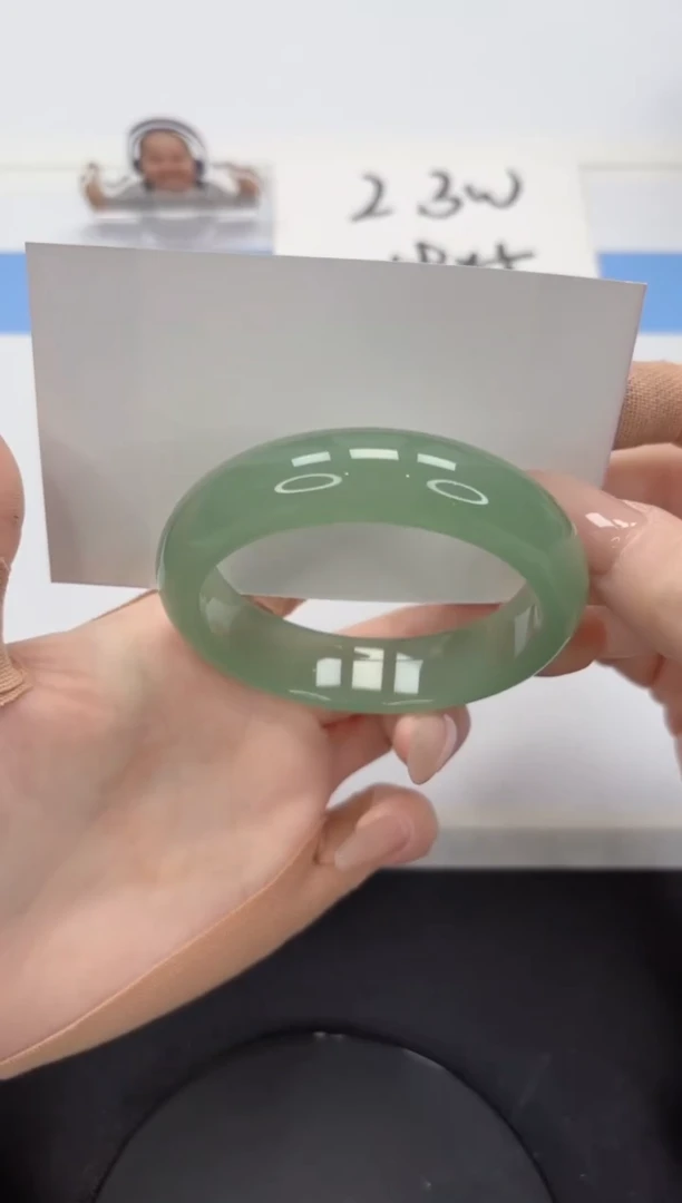 【闪购商品】石英质玉手镯未镶嵌A47-55