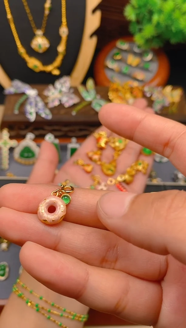 【闪购商品】翡翠吊坠(不含链)银S925镶嵌甜甜圈