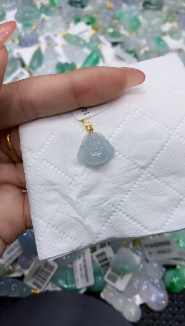 颈饰18K金镶嵌翡翠111111111111