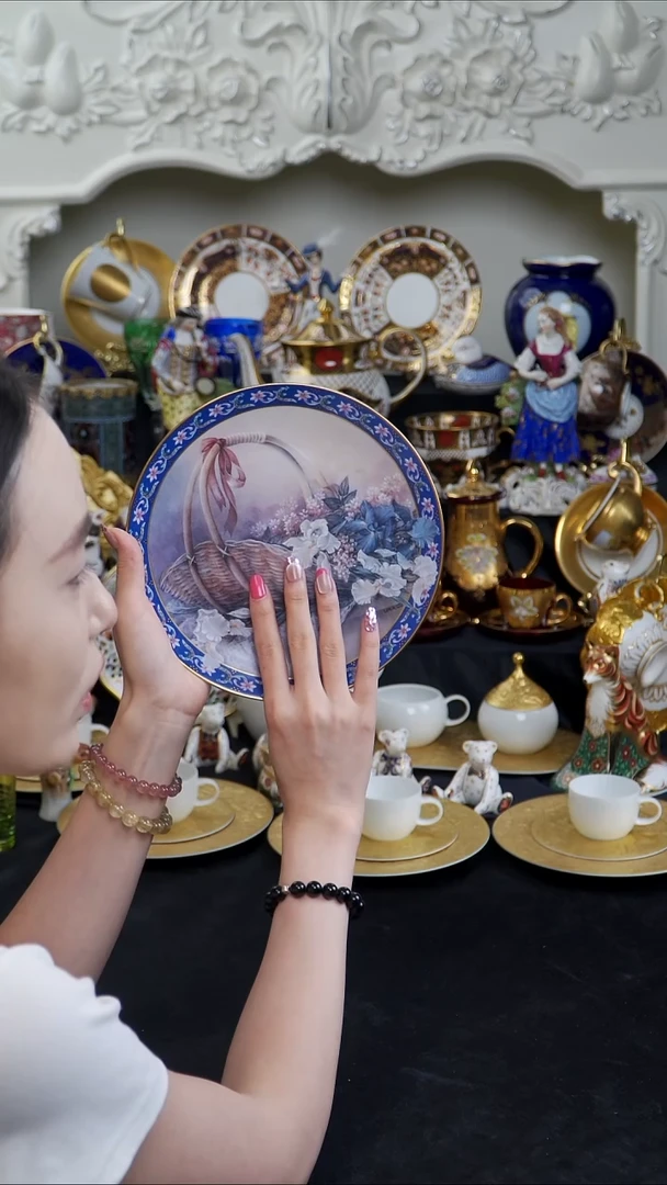 瓷婷婷中古瓷器如图所示46