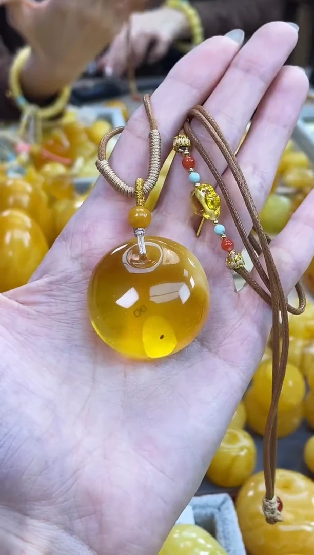 裸石琥珀未镶嵌J60微瑕