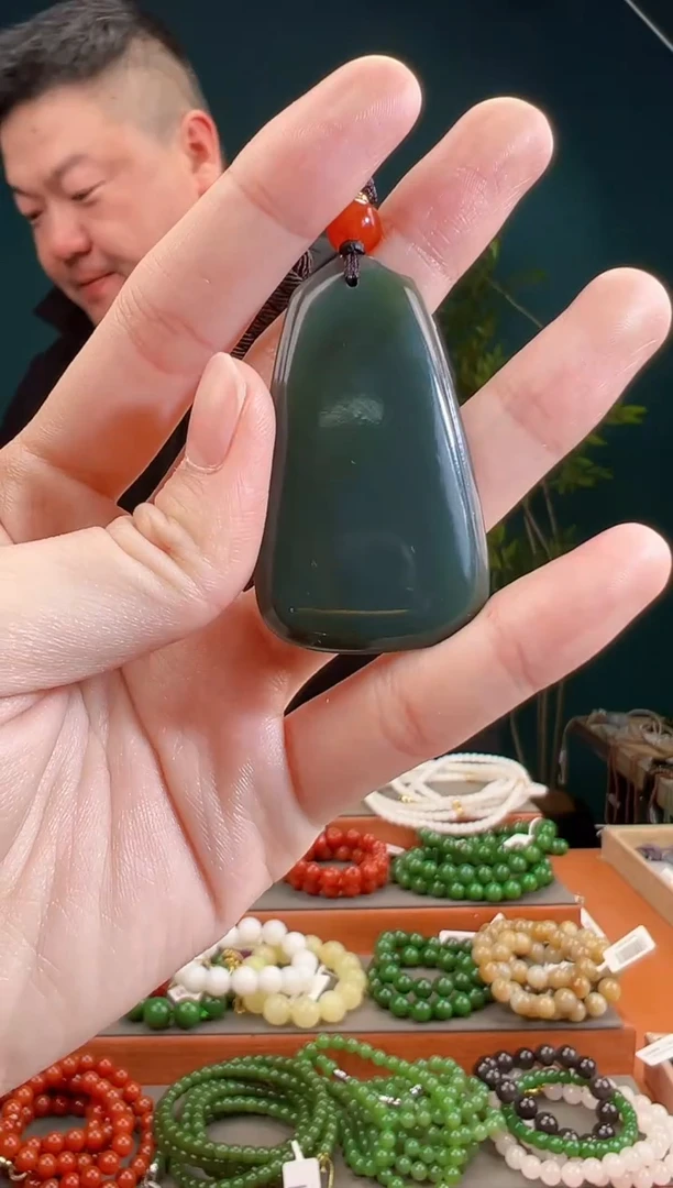 颈饰未镶嵌和田玉多样性发货 拍一单发一个