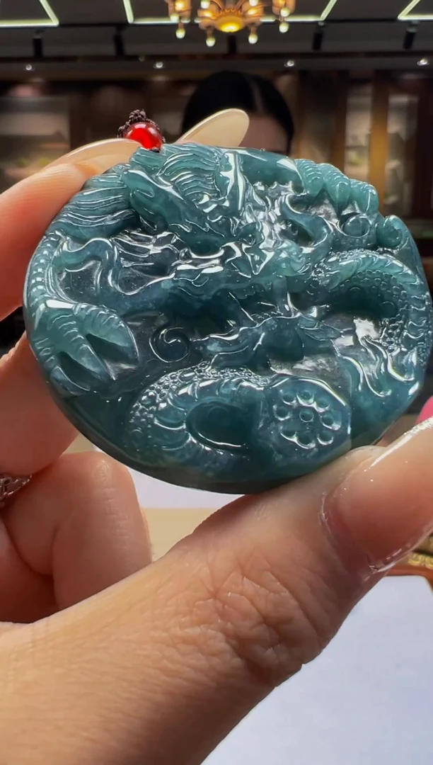 翡翠未镶嵌颈饰F2025-4-16-6