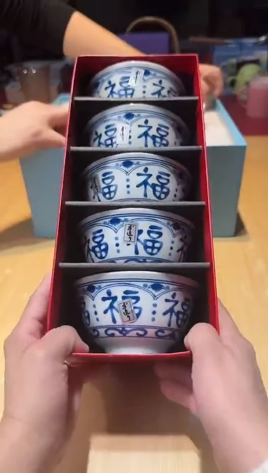 瓷片生活的本意是开心阿@@1