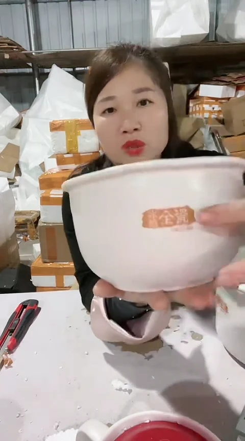 【闪购商品】a09瑕疵1.5白锅不带盖，，