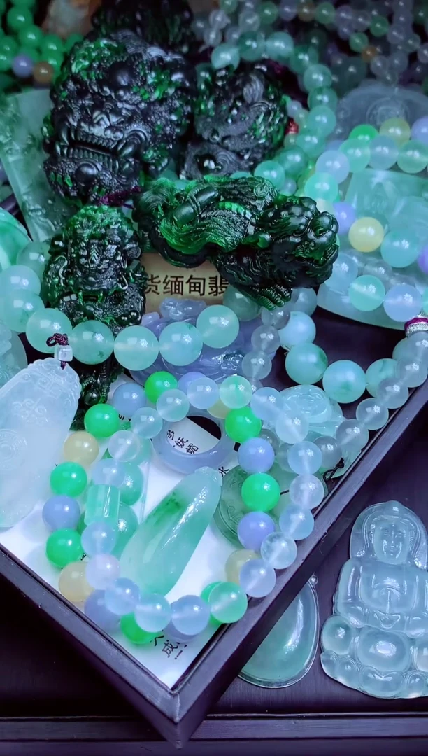 未镶嵌定制翡翠咪*️翡翠毛货定制