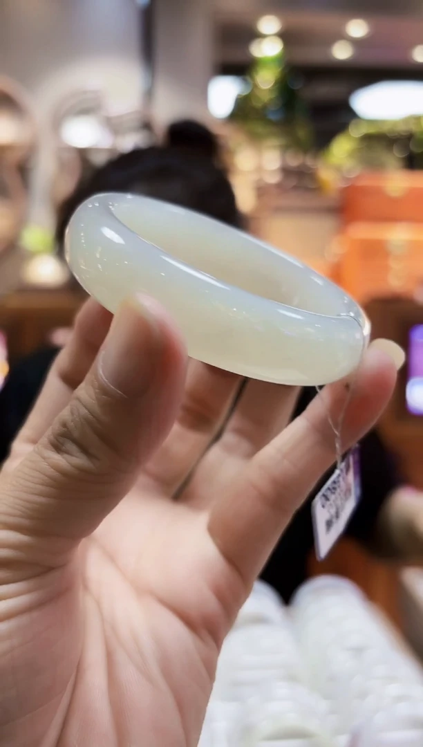 颈饰未镶嵌和田玉手镯54