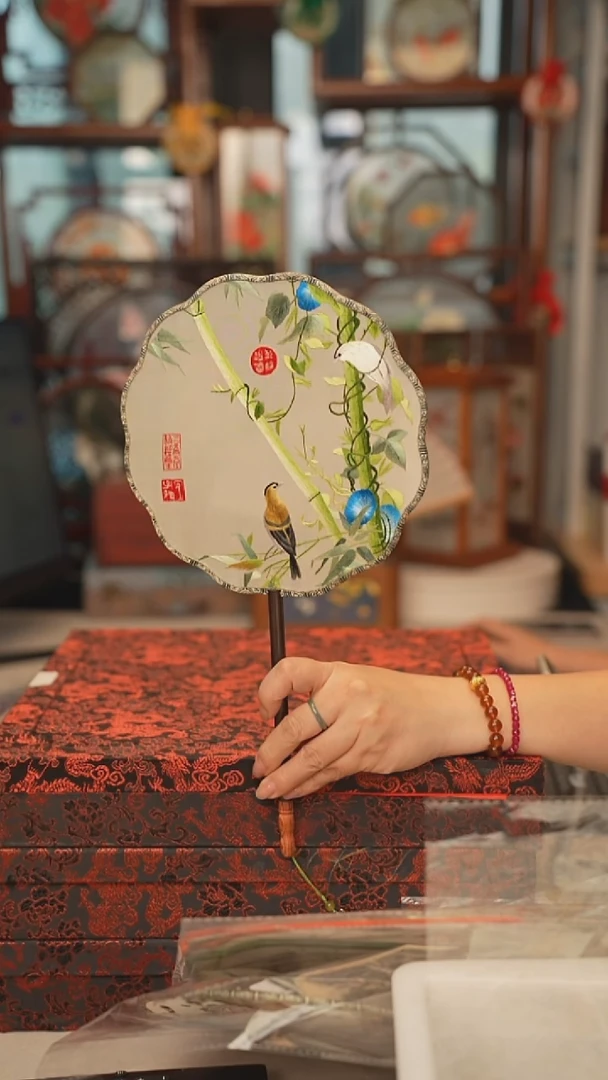 扇子团扇 绣花双面非遗