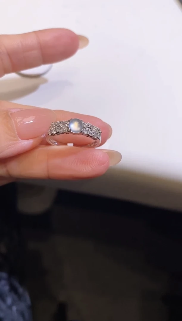 18K金镶嵌戒指翡翠紫*戒指