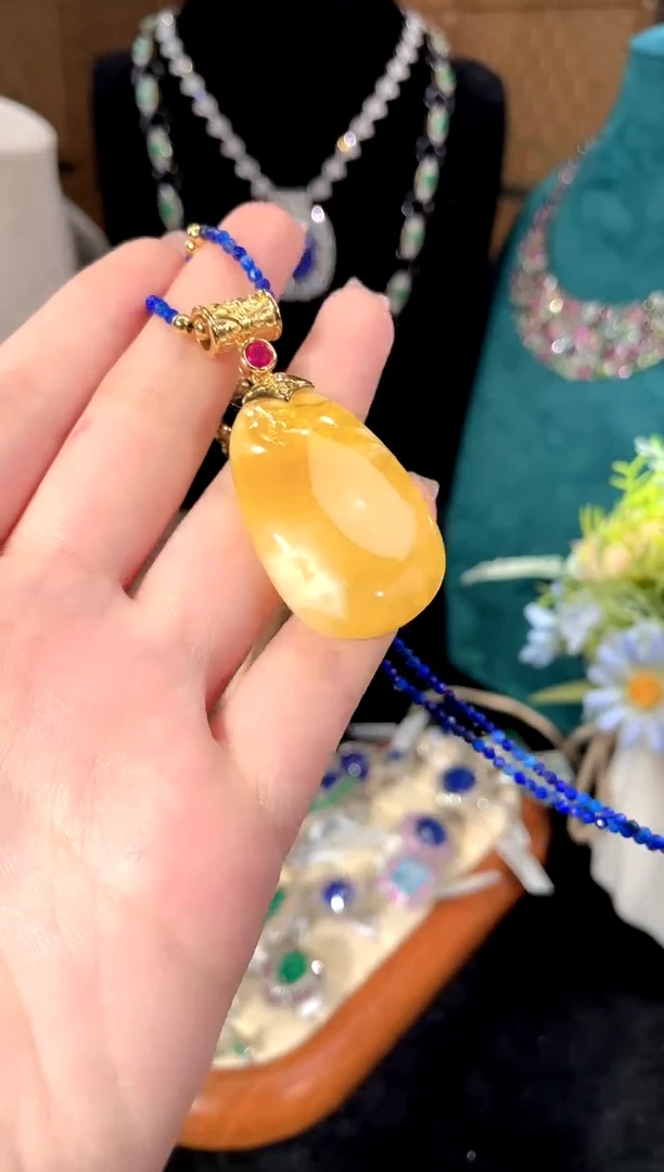 未镶嵌颈饰蜜蜡挂件