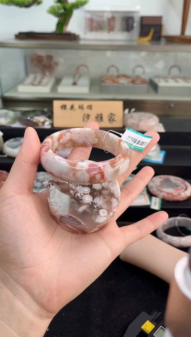 未镶嵌手镯石英质玉59圈口（赠品镯心）2S9302