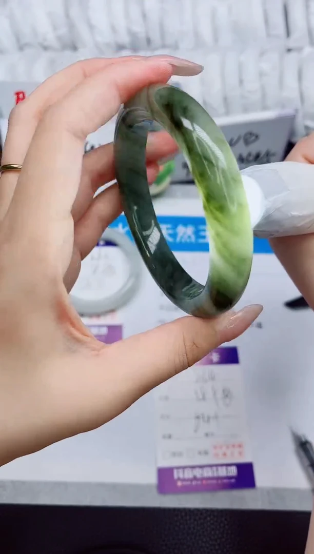 石英质玉手镯未镶嵌364-64.1