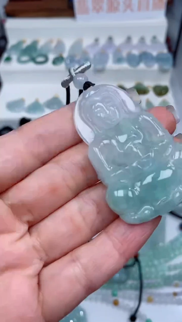 翡翠未镶嵌颈饰吊坠