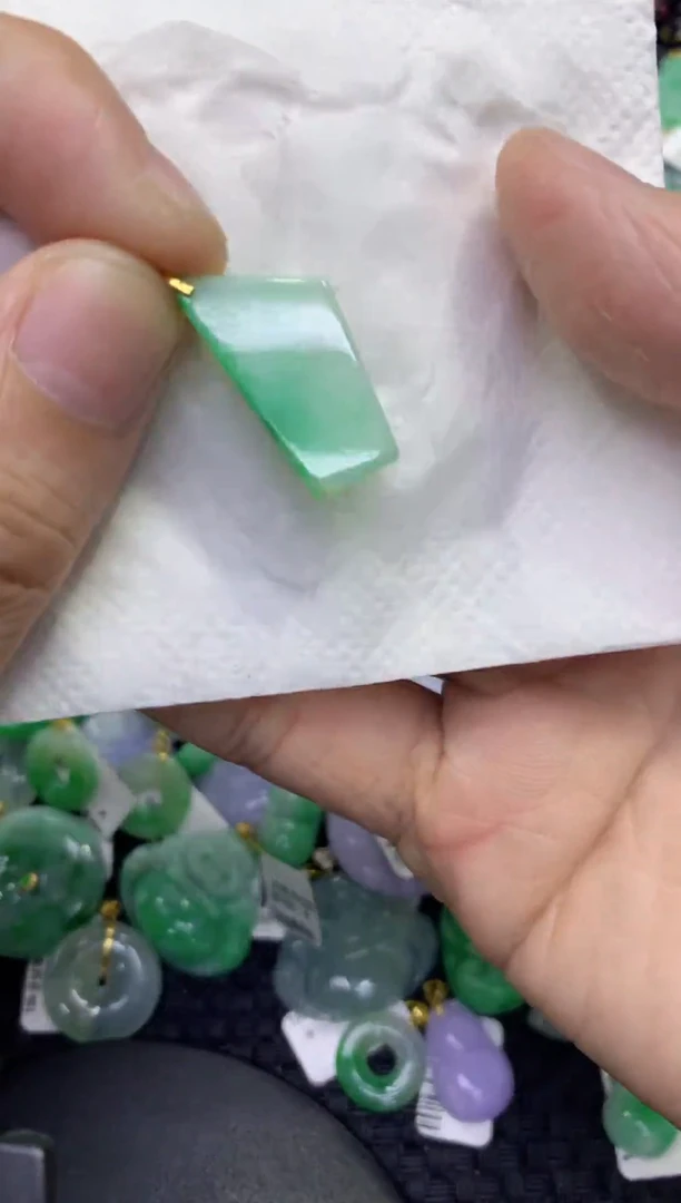 颈饰未镶嵌翡翠天然缅甸A货翡翠