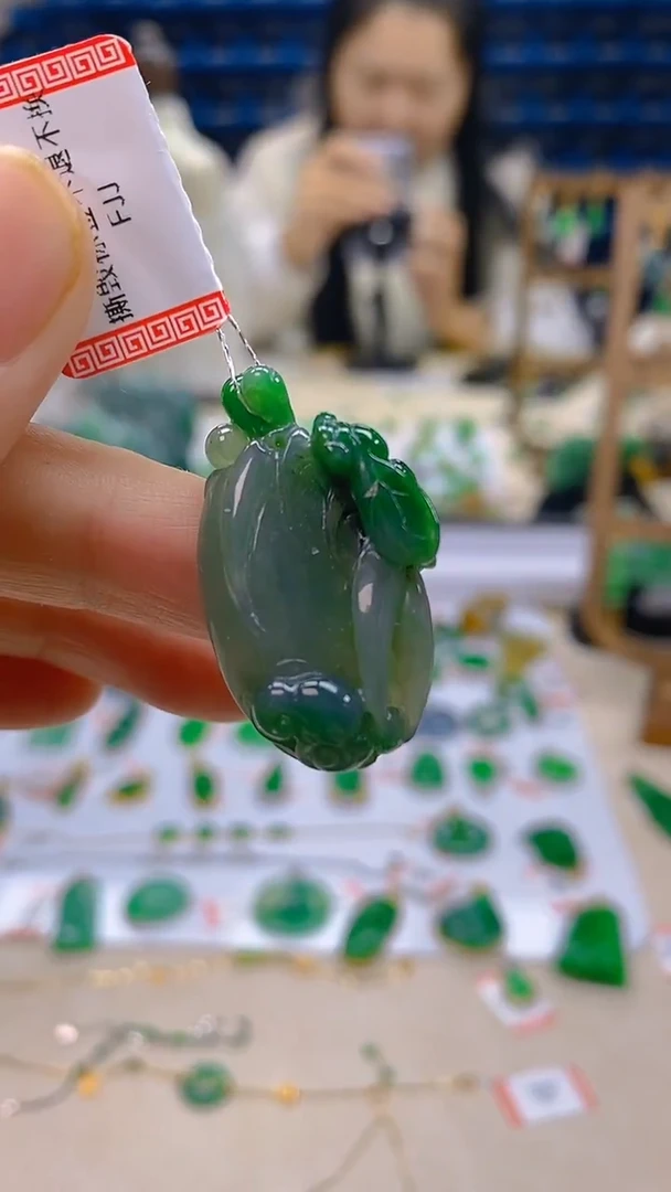 颈饰未镶嵌翡翠新号开播 全场乱卖