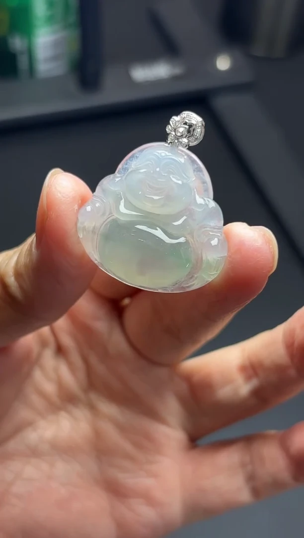 颈饰18K金镶嵌翡翠佛公