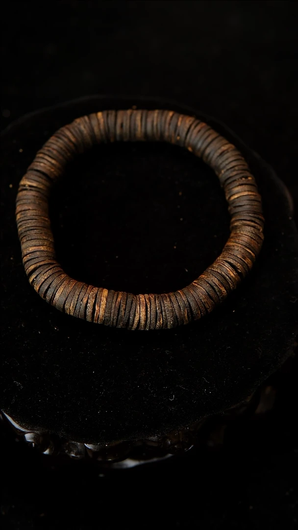 【闪购商品】沉香手串海南尖峰岭莺歌绿奇楠卡10片片珠沉水级