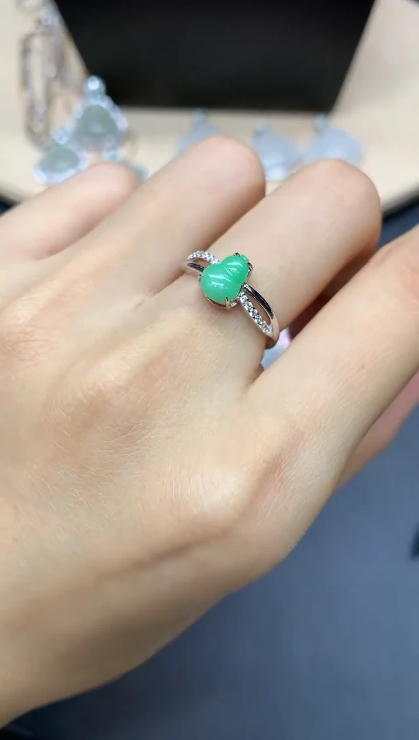 【闪购商品】翡翠戒指银S925镶嵌葫芦【多样性发其一】