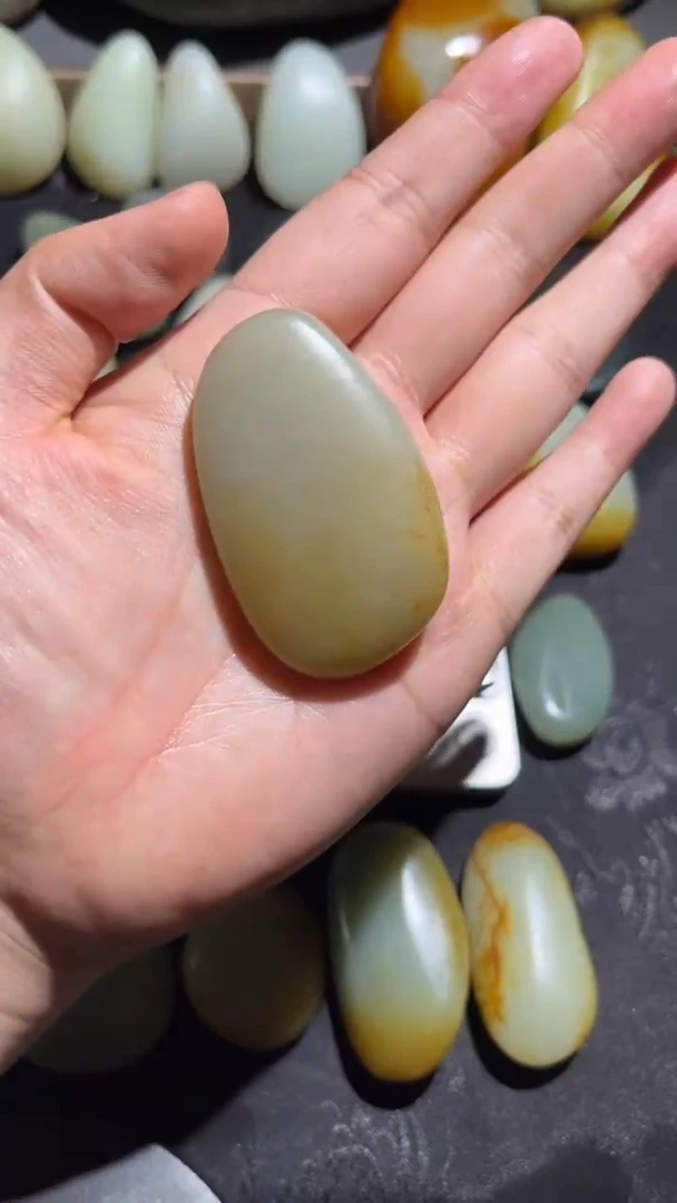 和田玉未镶嵌珠宝奇石25和田玉