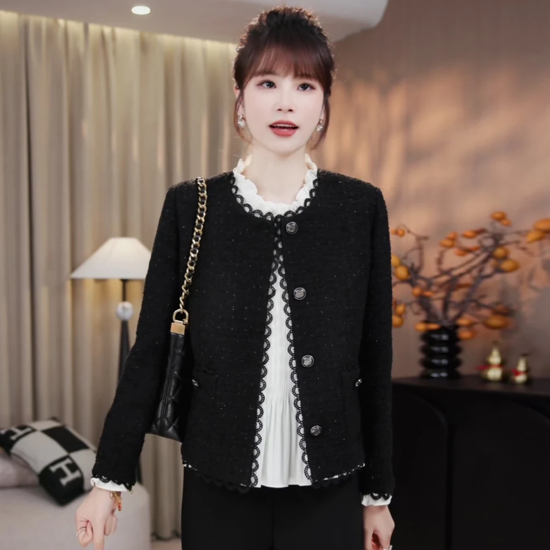 2025秋季新款时尚百搭奢感黑闪花边小香风外套女纯色单排扣短外套