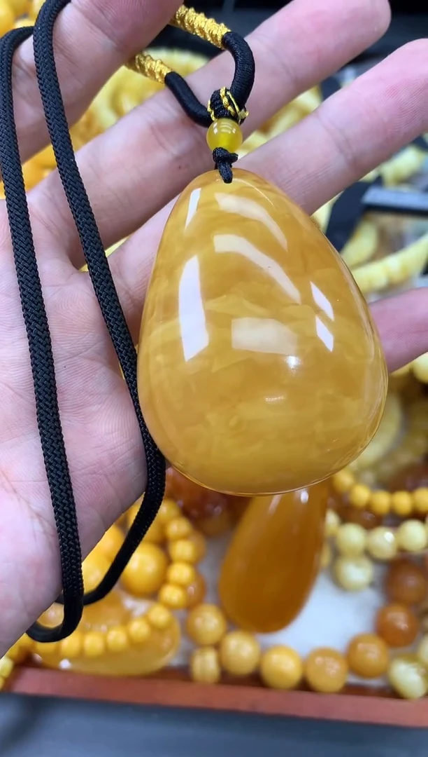 未镶嵌蜜蜡裸石吊坠