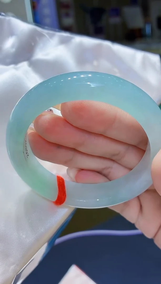 未镶嵌手镯翡翠翡翠手镯55