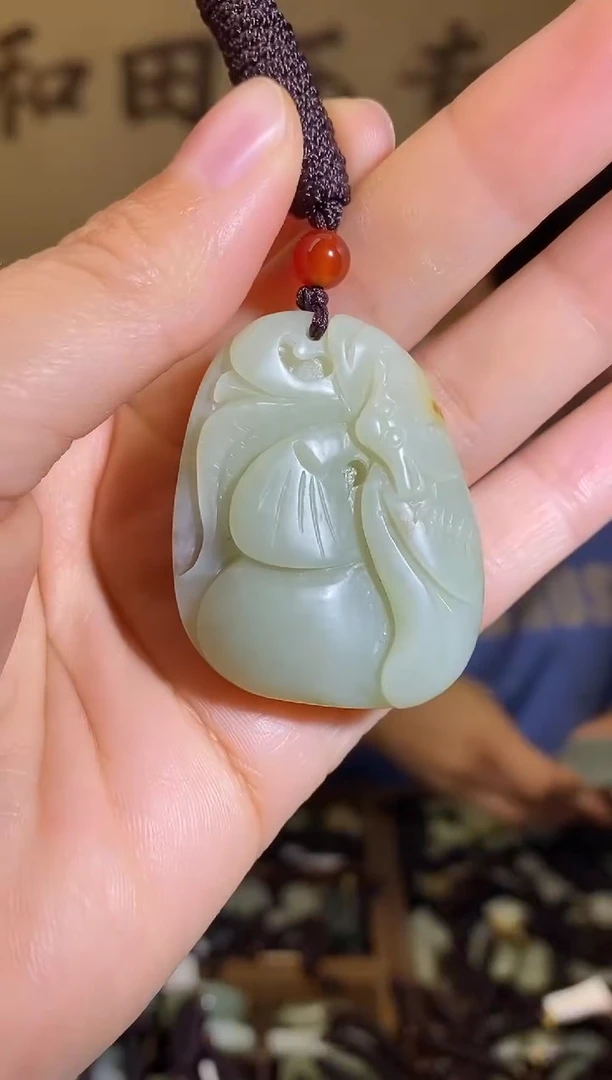 颈饰未镶嵌和田玉1