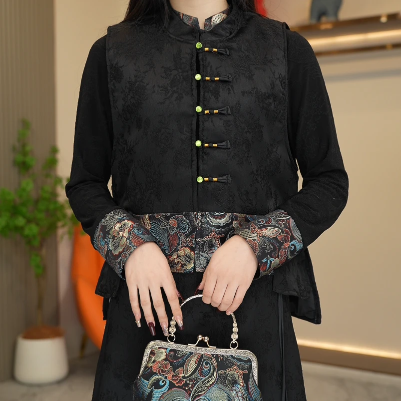 777重工提花国风新中式夹棉马甲刺绣拼接盘珠开衫秋冬复古民族风