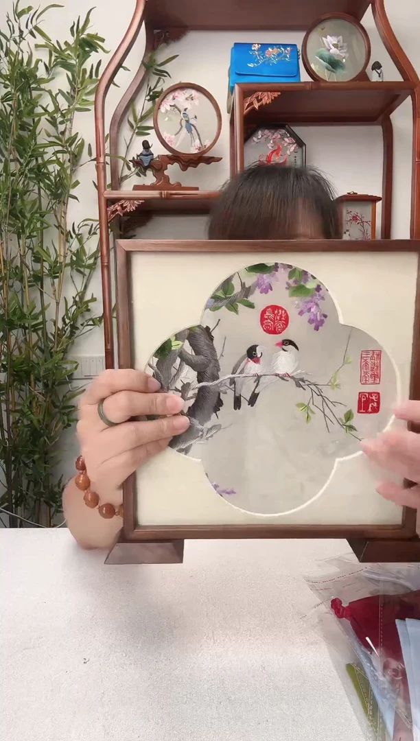 刺绣双面绣花吊坠