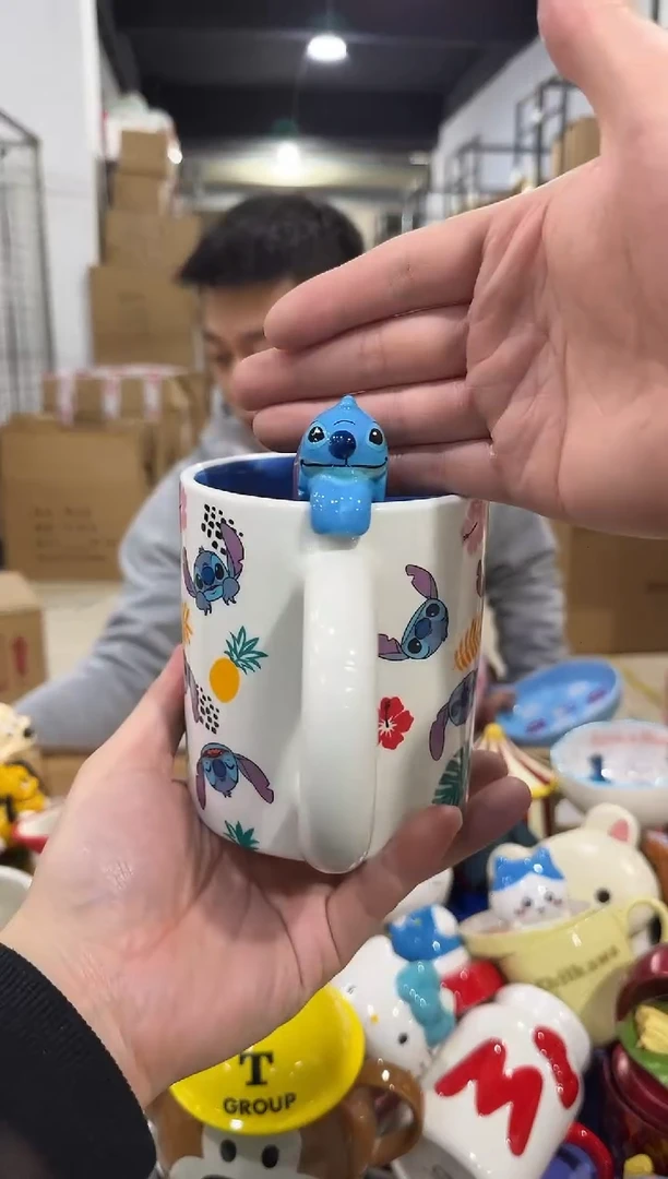 瓷片白色原盒夏季史迪仔水杯