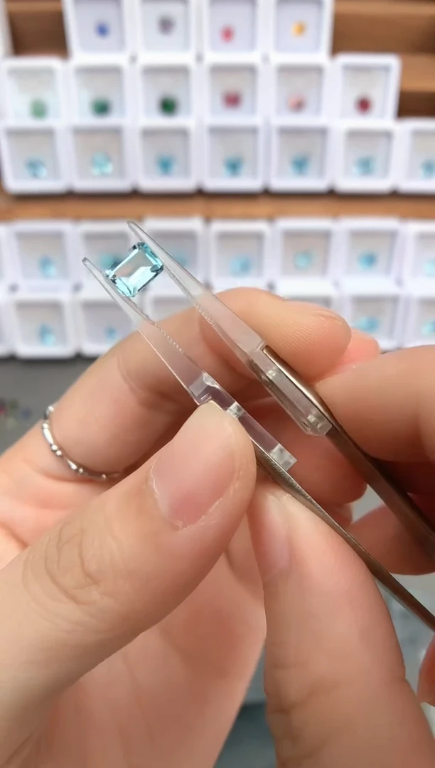 未镶嵌裸石定制托帕石1.09ct