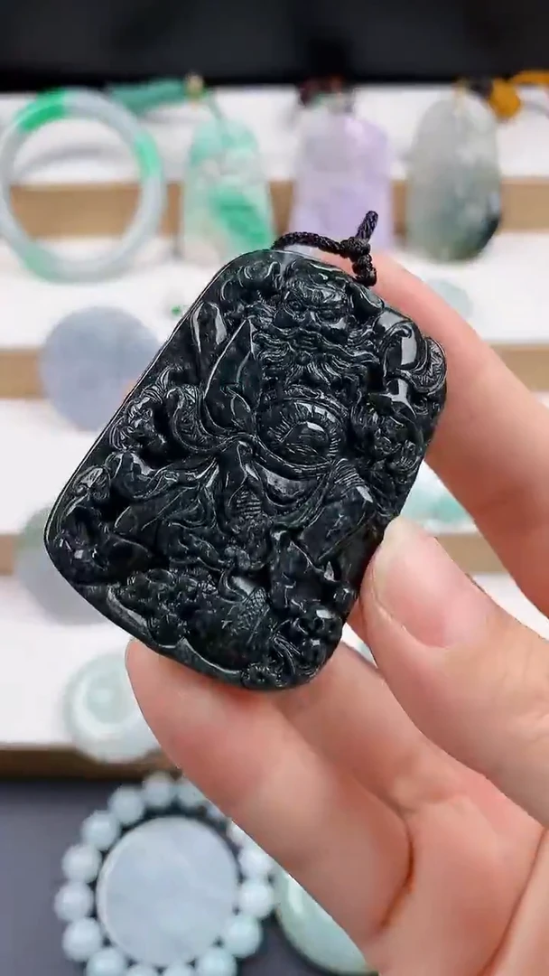 颈饰未镶嵌翡翠天然翡翠吊坠挂件