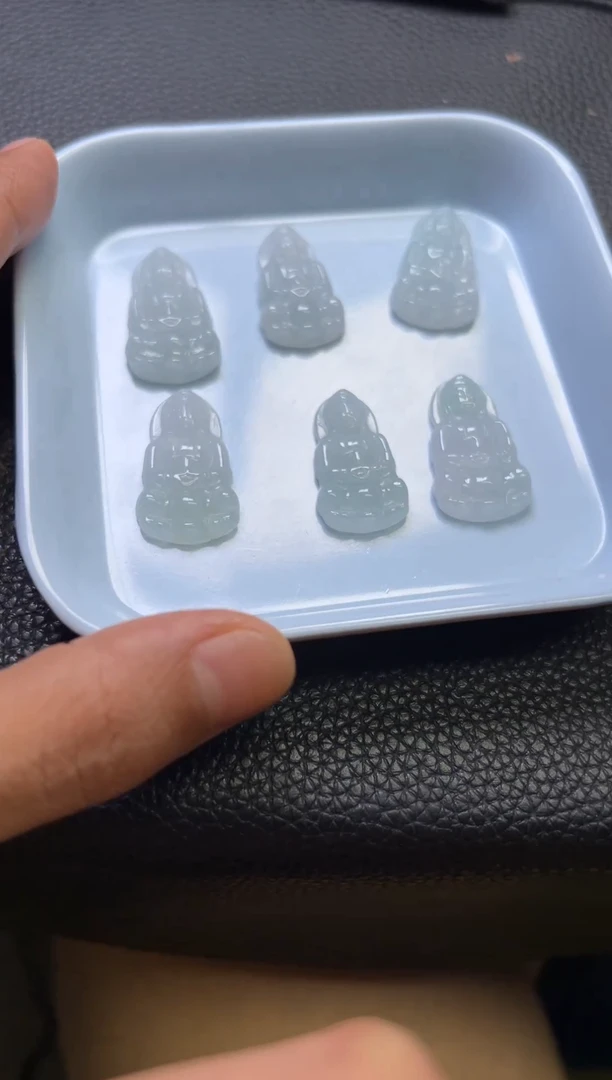 翡翠未镶嵌颈饰多样性/发一件（赠绳）