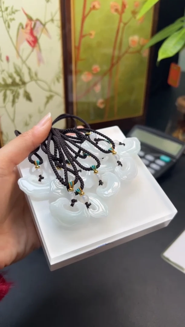 颈饰未镶嵌翡翠平安锁-25082502A-多样性发一