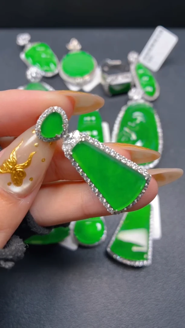 吊坠(不含链)银S925镶嵌翡翠1