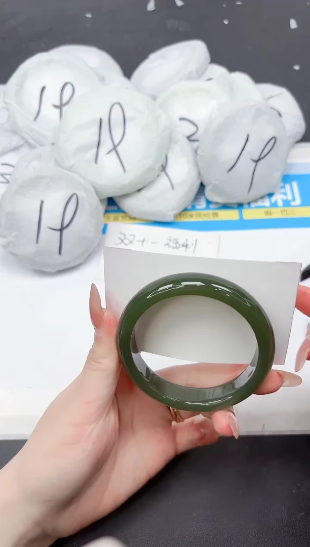 未镶嵌手镯石英质玉211-56