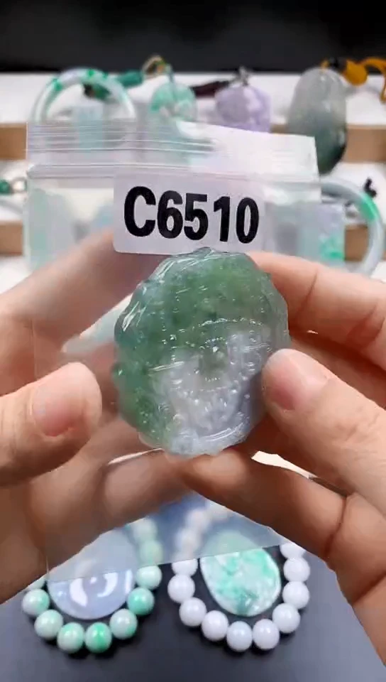 颈饰未镶嵌翡翠天然翡翠吊坠挂件