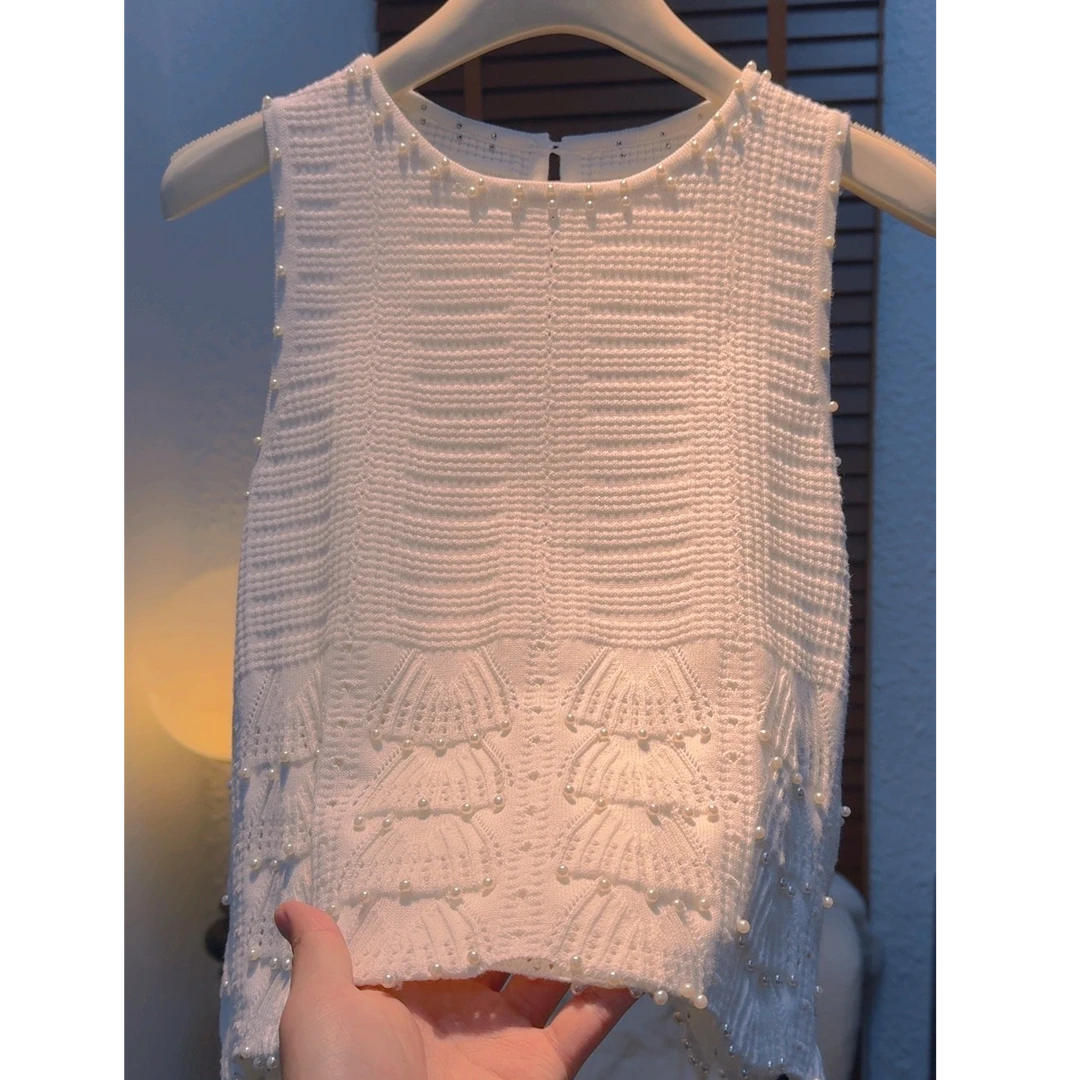 大码夏季女独特绝美小上衣法式小众镂空短款无袖针织衫马甲背心女