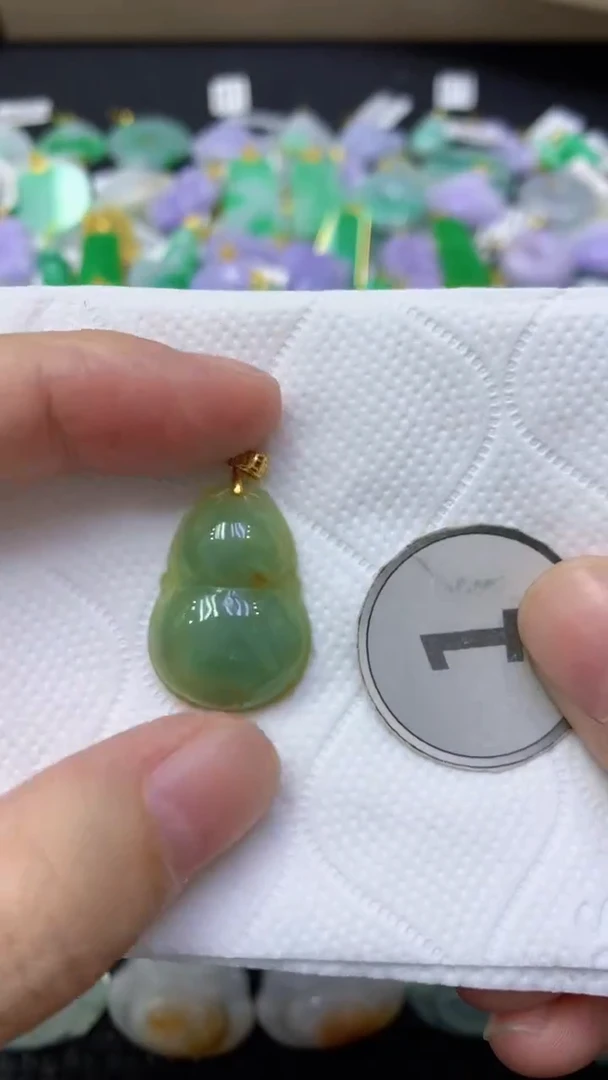 颈饰未镶嵌翡翠天然缅甸翡翠A货