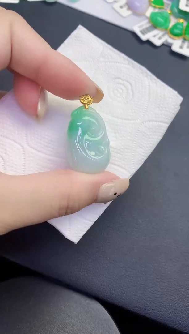 颈饰未镶嵌翡翠缅甸天然翡翠A货