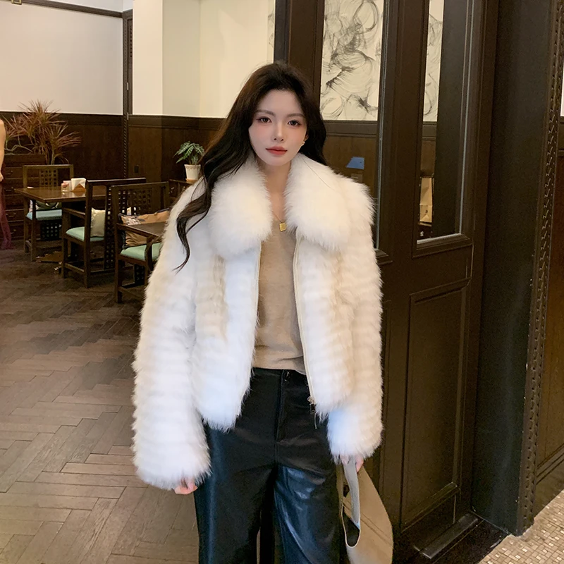 瑞秋【娇奢千金】进口SAGA狐狸毛翻领车条皮草外套女拉链设计款