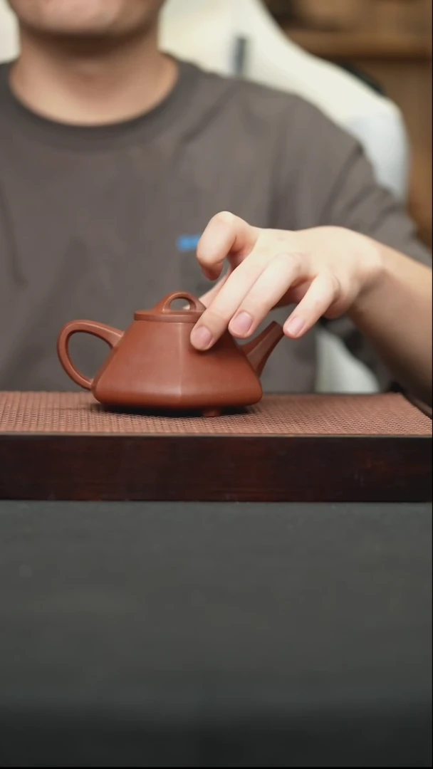 茶壶紫砂57底槽清六方子冶