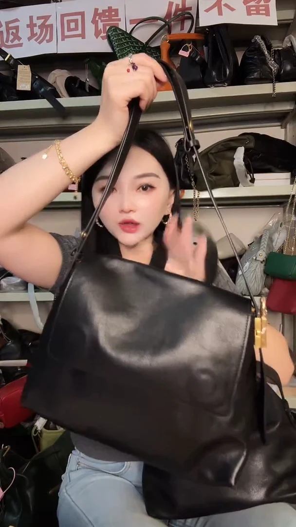 小牛皮（革）珊瑚店清斜挎包真皮包时尚百搭包包