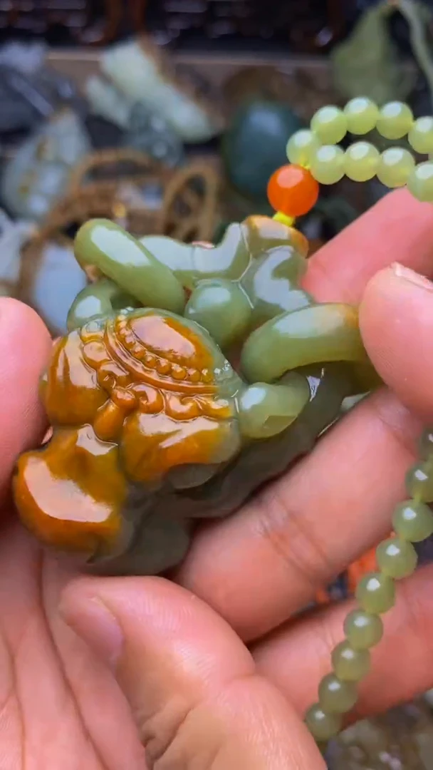 未镶嵌和田玉挂件1