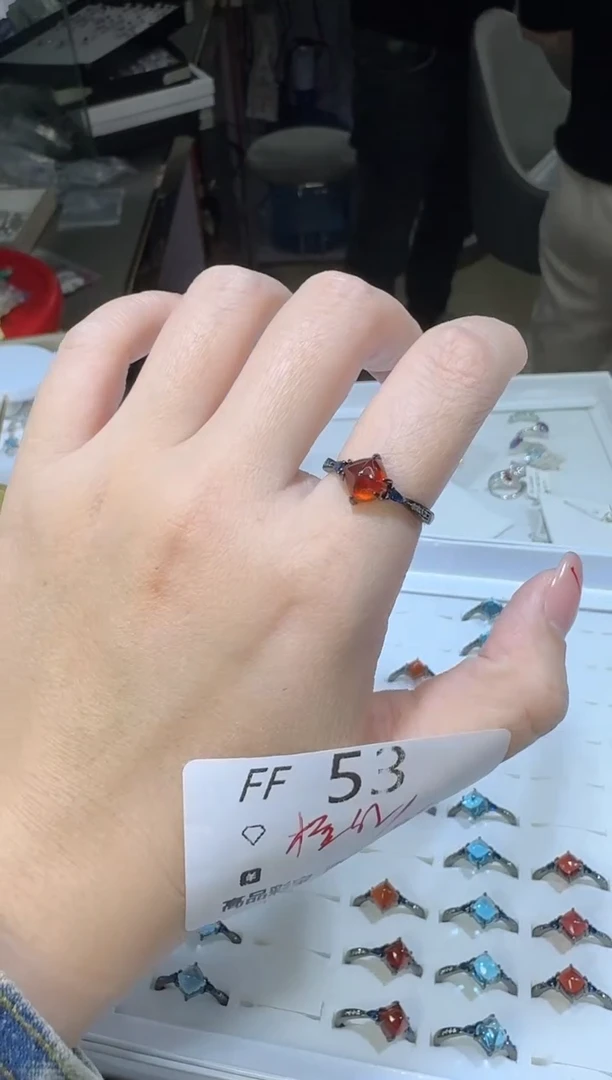 【闪购商品】石榴石戒指银S925镶嵌多样性发一FF53