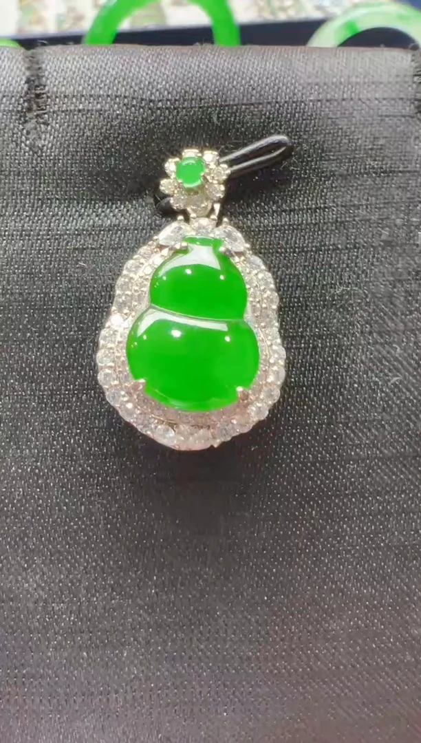 【闪购商品】翡翠吊坠(不含链)银S925镶嵌多样性发货拍一发一