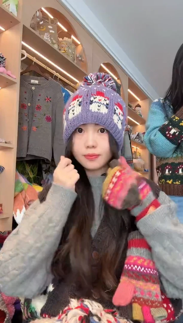 羊毛美丽如紫色雪人帽