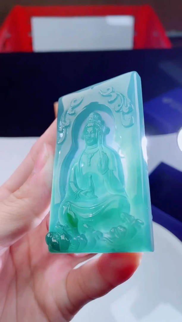 颈饰未镶嵌翡翠1